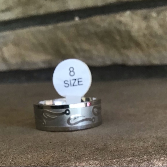 Fishhook ring. - Picture 2 of 2